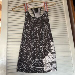 Adidas women gym tank top stars size large
